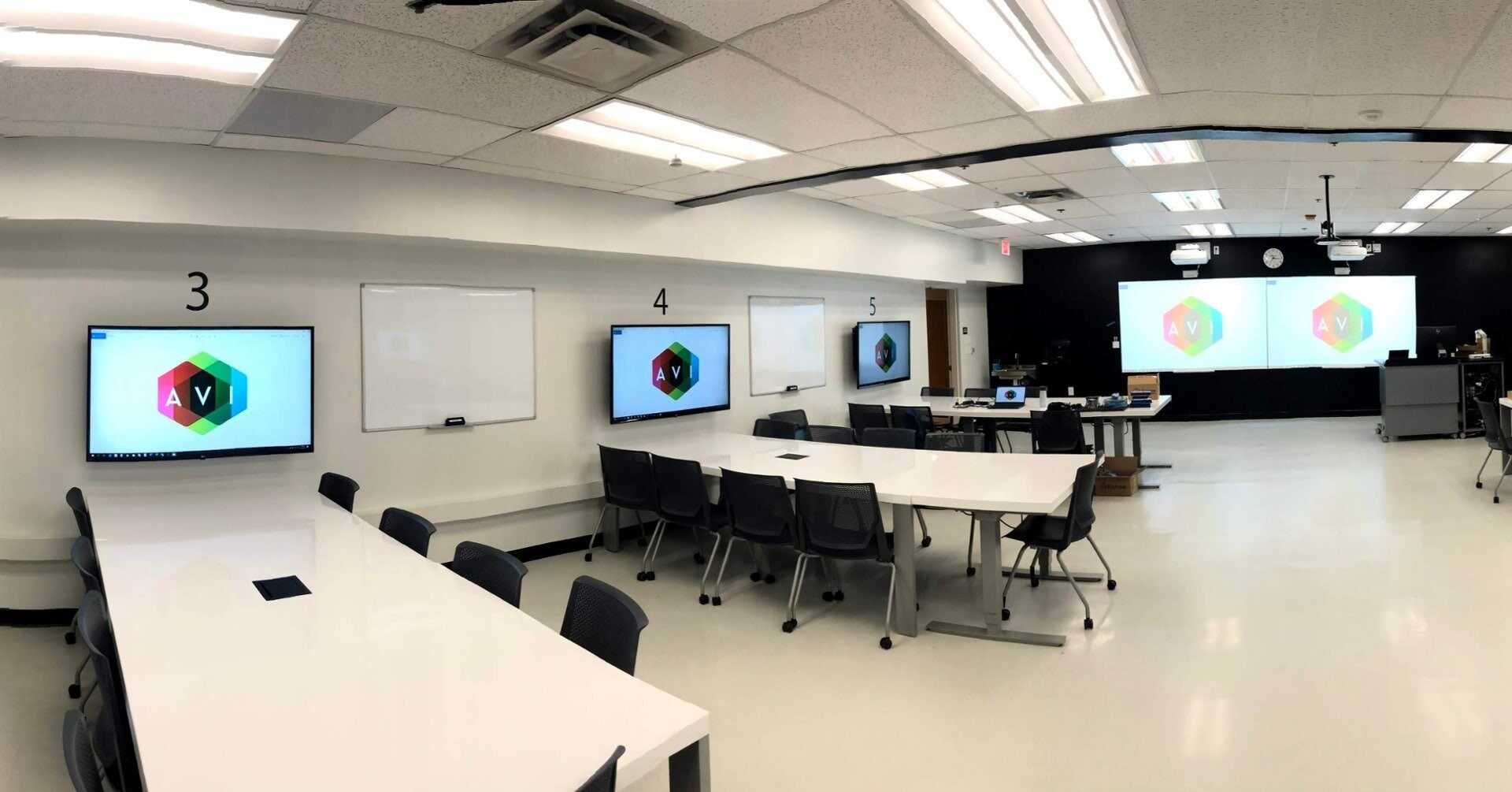 CSU-Long Beach_Distance Learning Classroom_2020