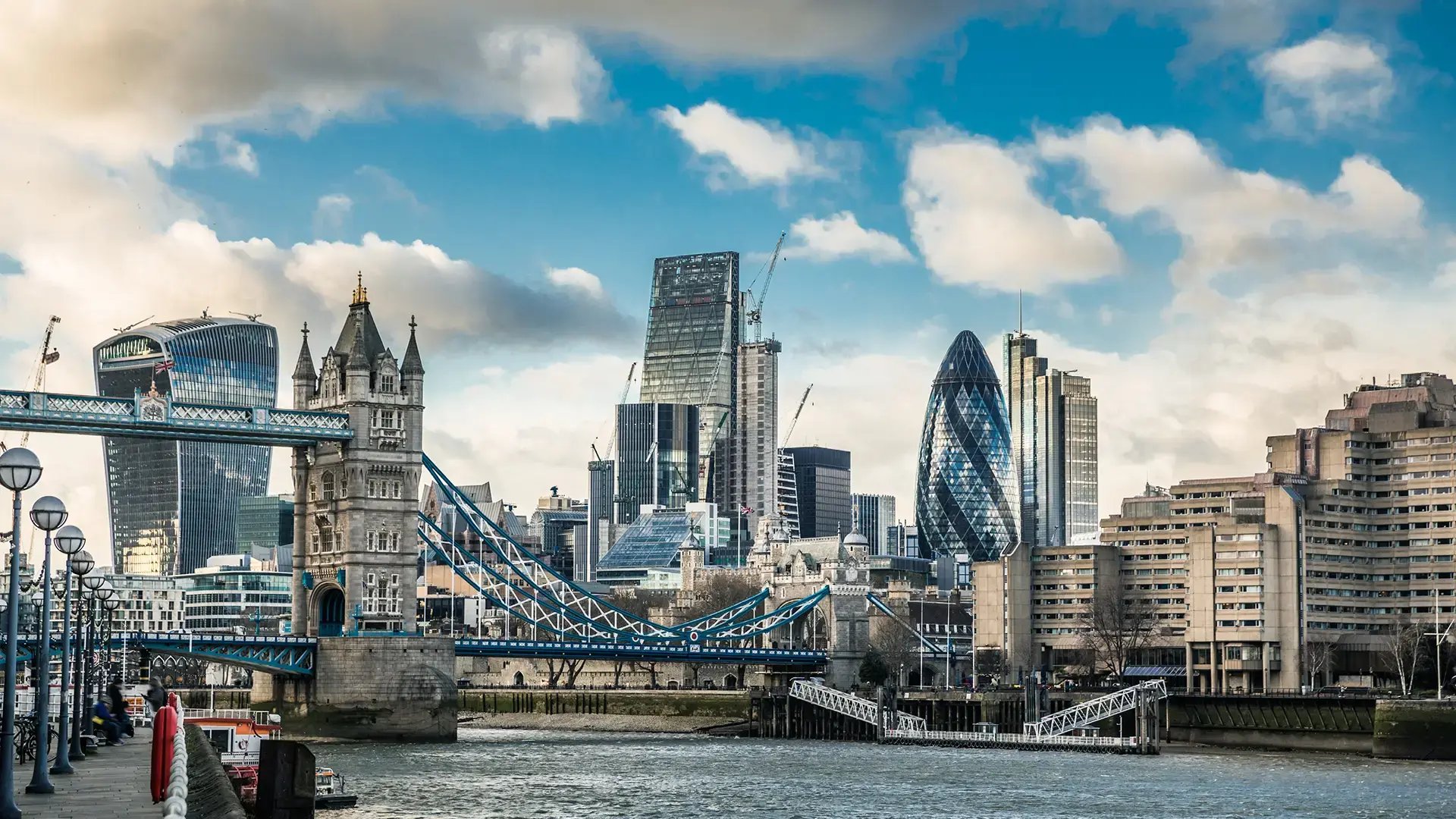 london-england-skyline